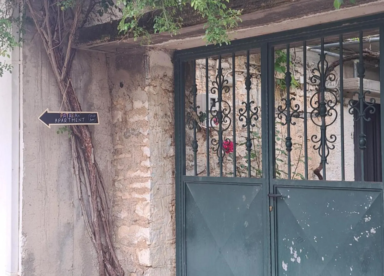 Patara'S Apartment Sarande 0*,
